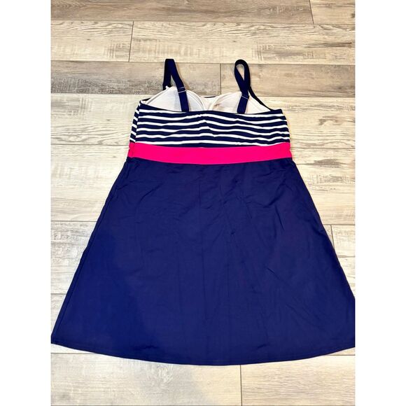 Lands’ End ladies dress swimsuit top size 16P - Picture 8 of 13